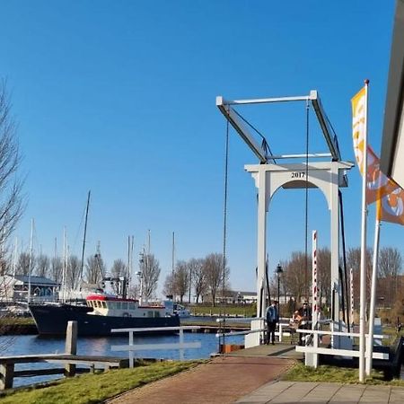 Onder De Pannen Lägenhet Stavoren Exteriör bild