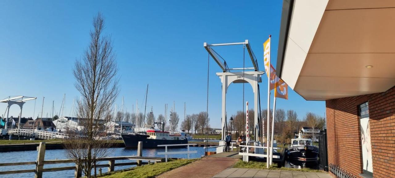 Onder De Pannen Lägenhet Stavoren Exteriör bild